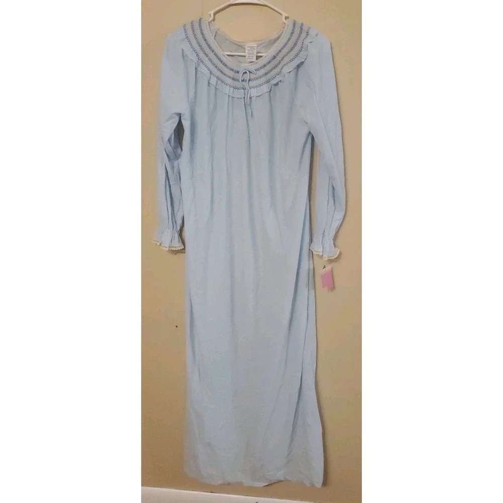 Vtg JC Penney Sz M Long Sleeve Nylon Nightgown Blue Lace Extra Soft Cottagecore